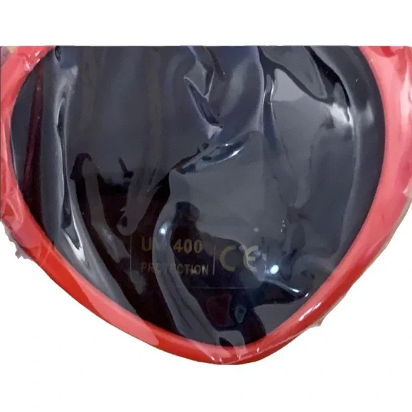 Red Heart Shaped Sunglasses 🕶 New In Bag - perfect for Taylor Swift - Picture 5 of 5